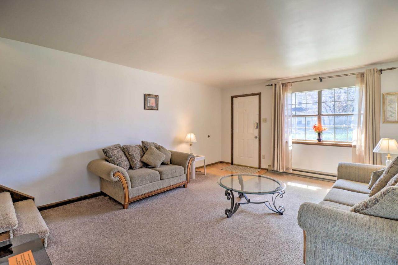 Сasa de vacaciones Cozy Home, 2 Mi To Hamilton District! *